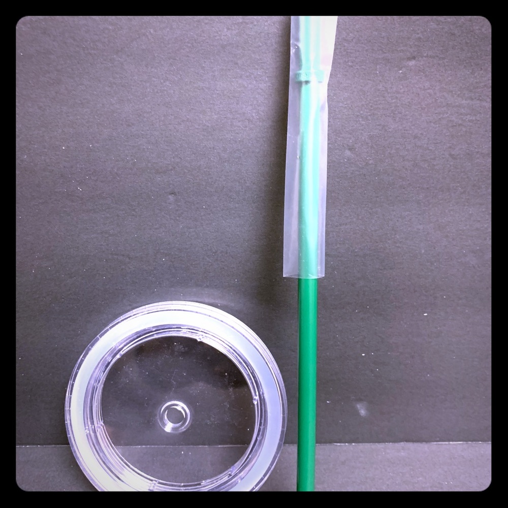 Starbucks 24oz Tumbler REPLACEMENT Lid & Straw New